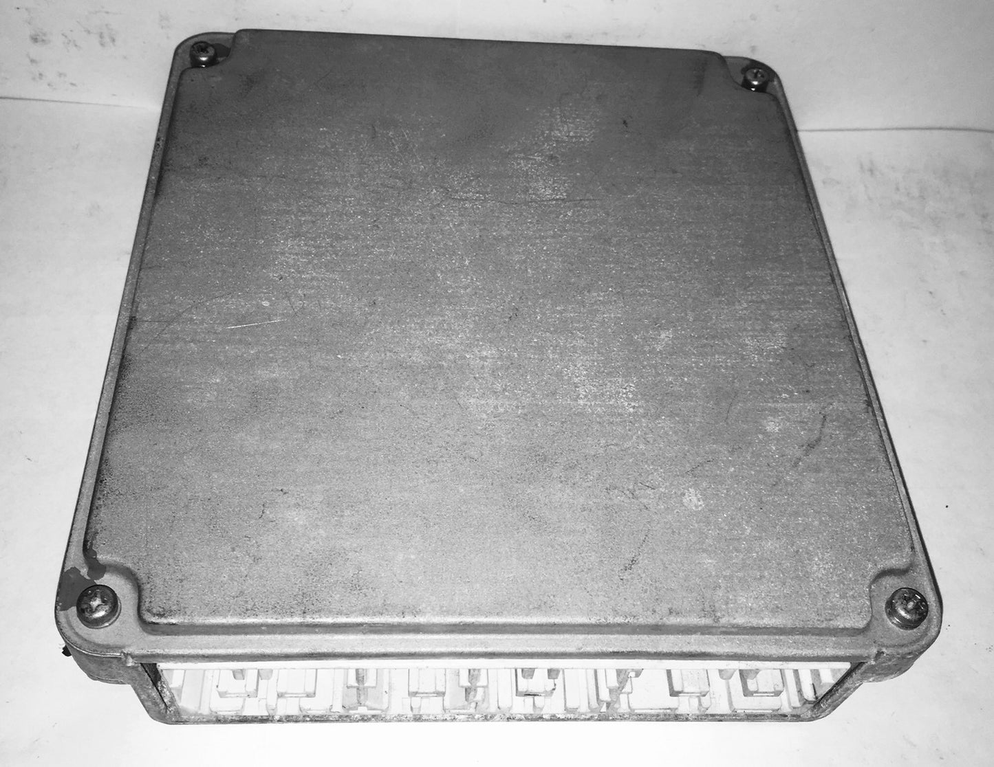 1998 Toyota Sienna ECU 89661-08011
