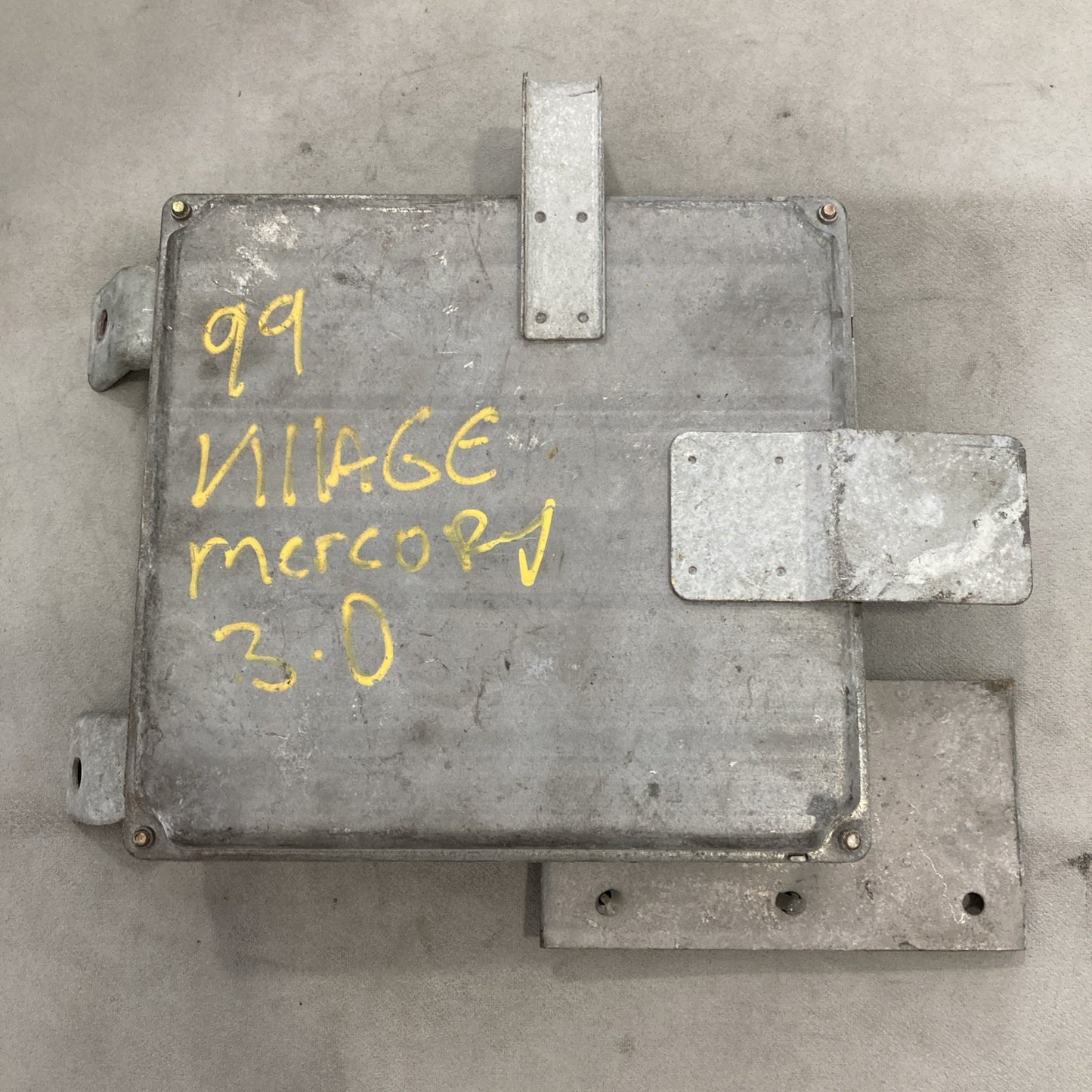 1999 Nissan Quest ECU/ECM MECM-C703 A1 9209