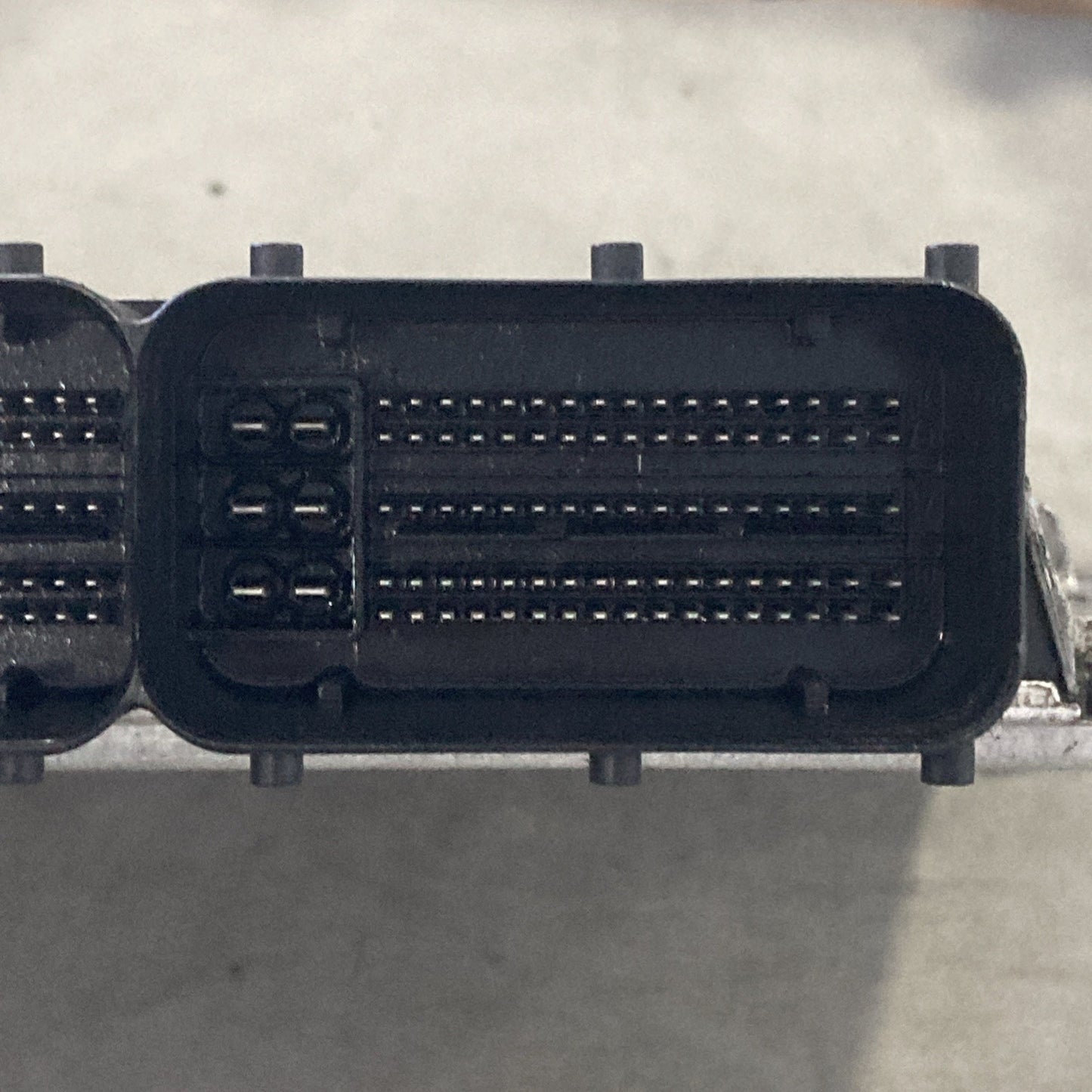2016-2018 Kia Sorento 2.4L Engine Computer Module 39130-2GGF3