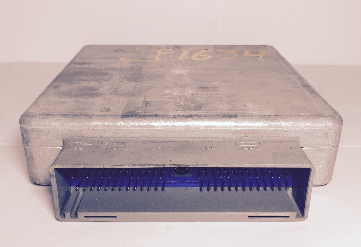 1997 Mustang 3.8L ECU F7ZF-12A650-BB