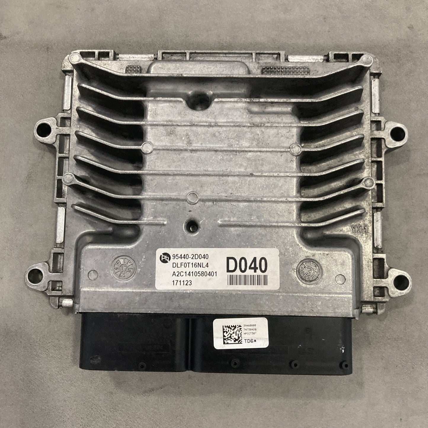 2018-2019 Hyundai Sonata Engine Control Module 95440-2D040 (B)