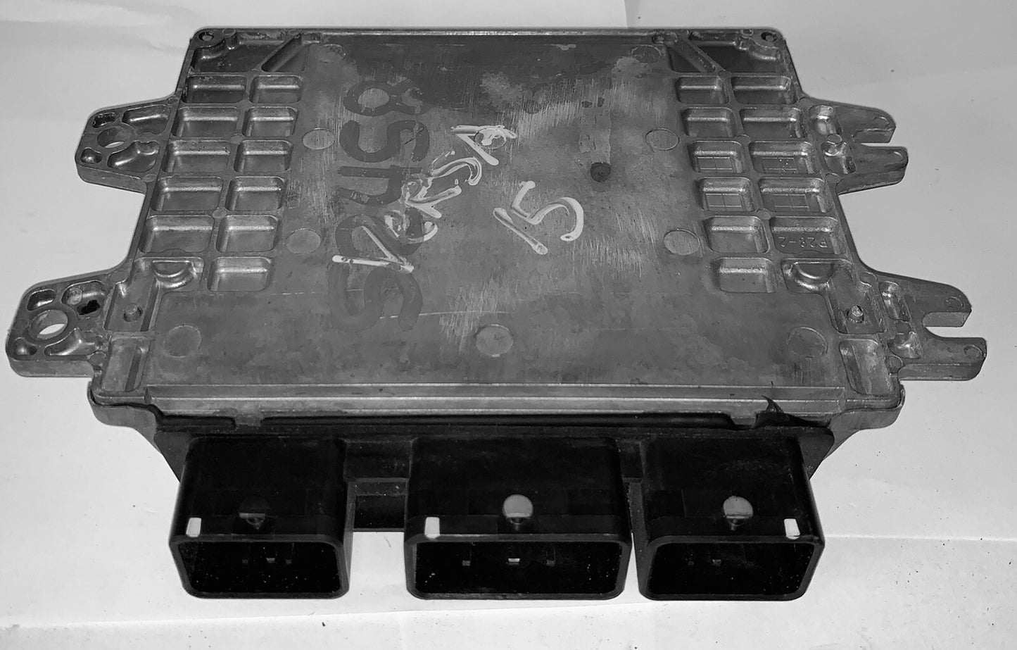 2014-2016 Nissan Versa ECU BEM332-300 A2