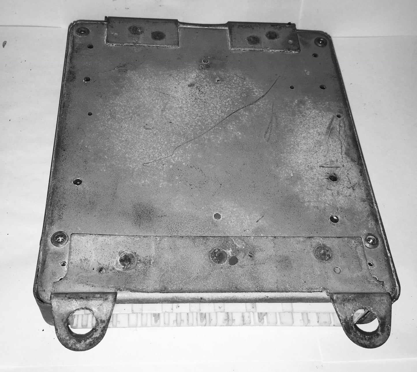 1997 Mitaubishi Galant ECU MD337585