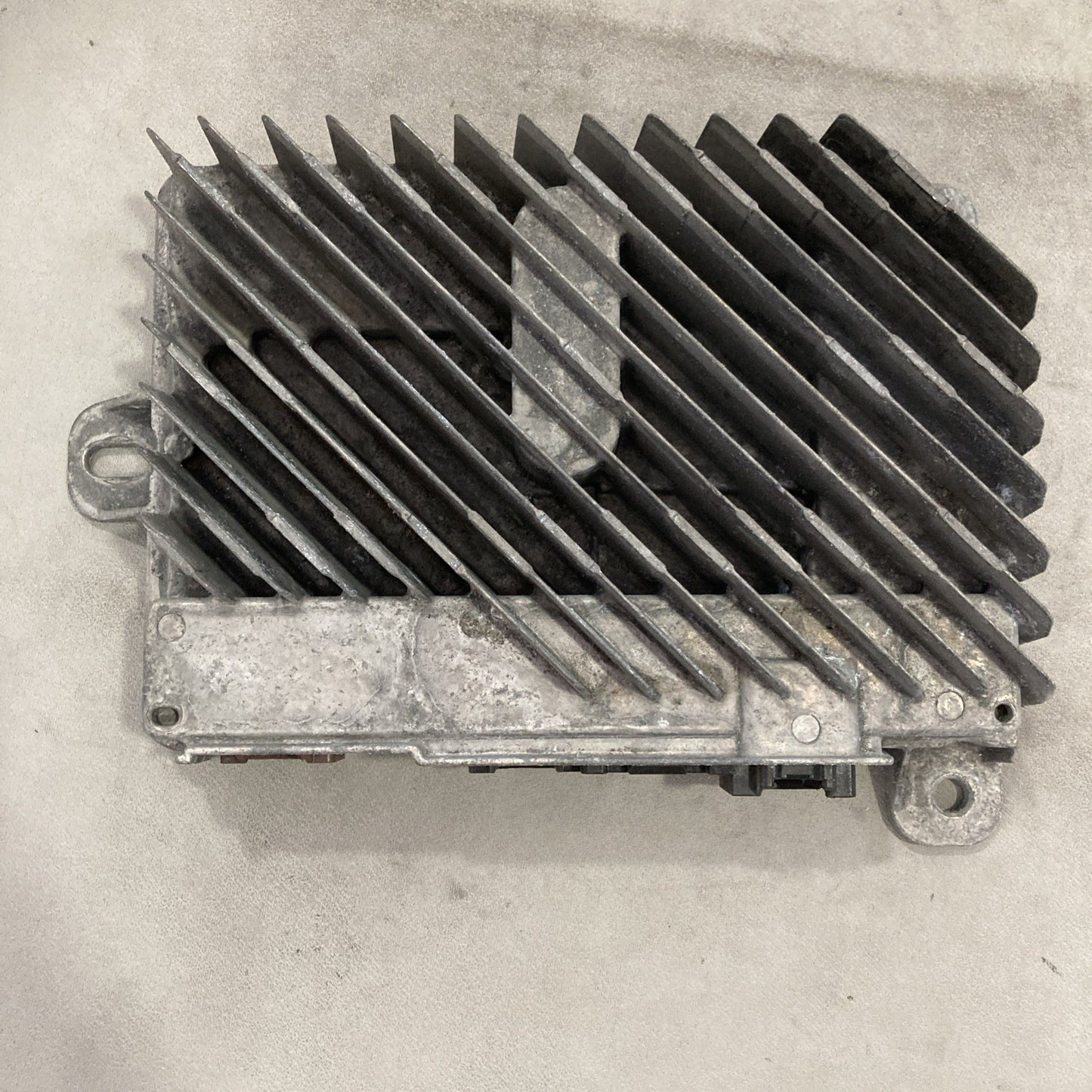2016-2017 Cadillac ATS BOSE Audio Amplifier 84087760
