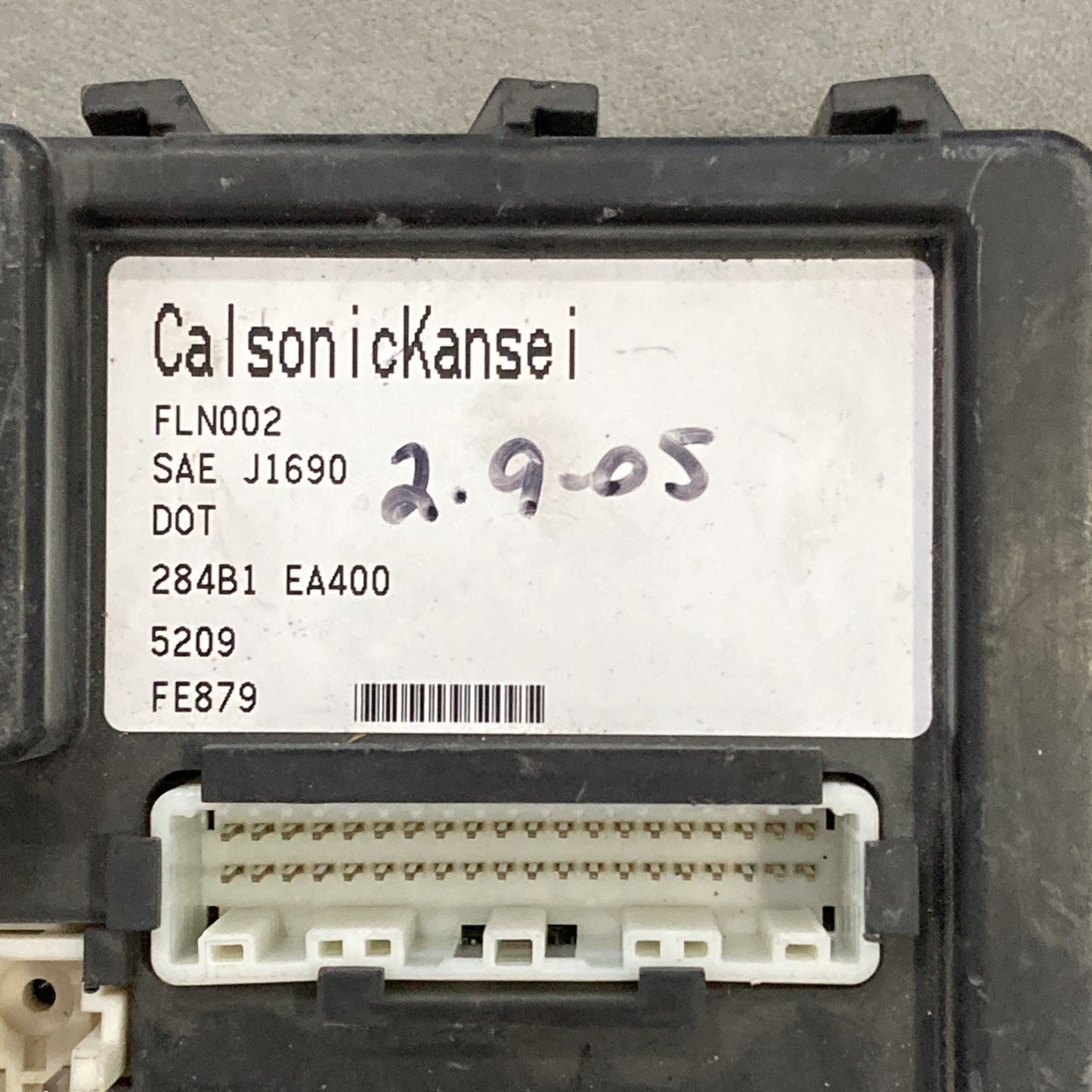 2005-2006 Nissan Pathfinder Body Control Module 284B1 EA400