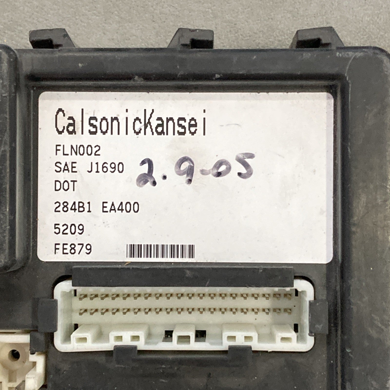 2005-2006 Nissan Pathfinder Body Control Module 284B1 EA400