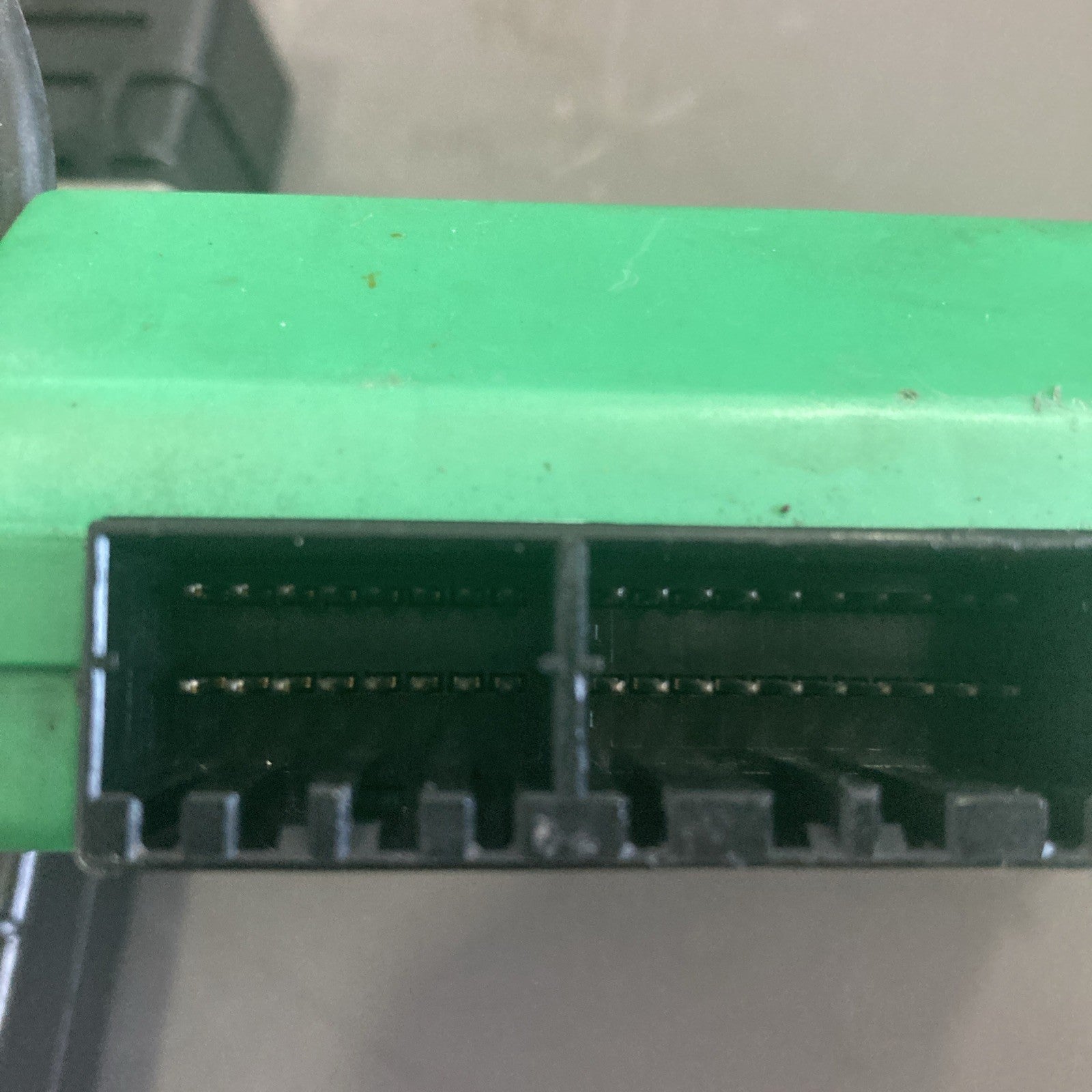 1999 Mitsubishi Galant ECU/Lock Cylinder/Key MD355245