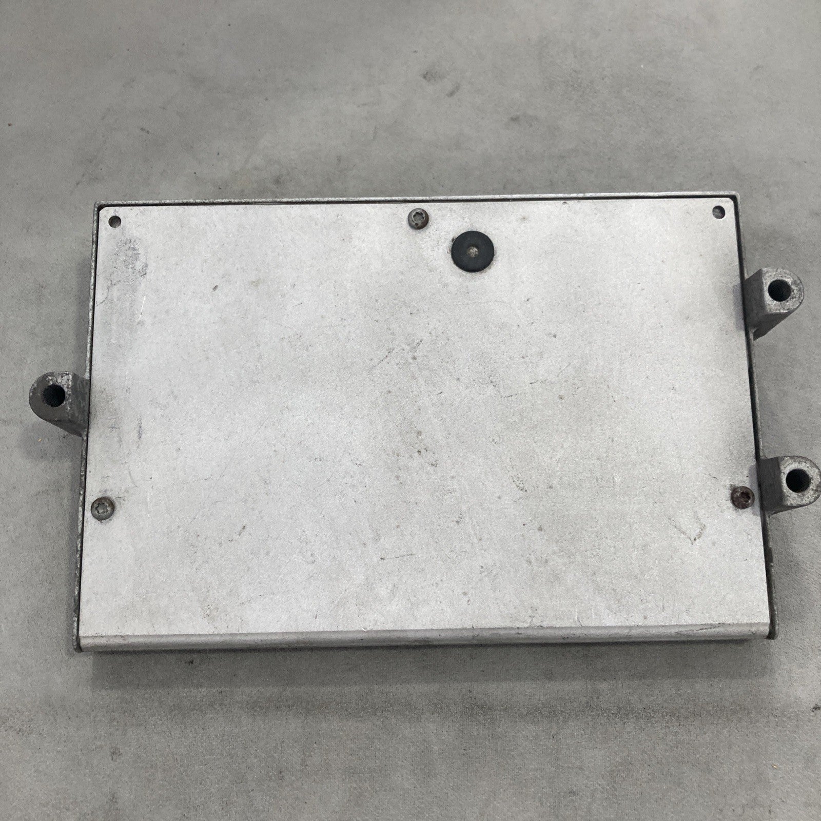 1998 Jeep Cherokee 4.0L ECU/ECM R6046363AJ  / P56046363AJ