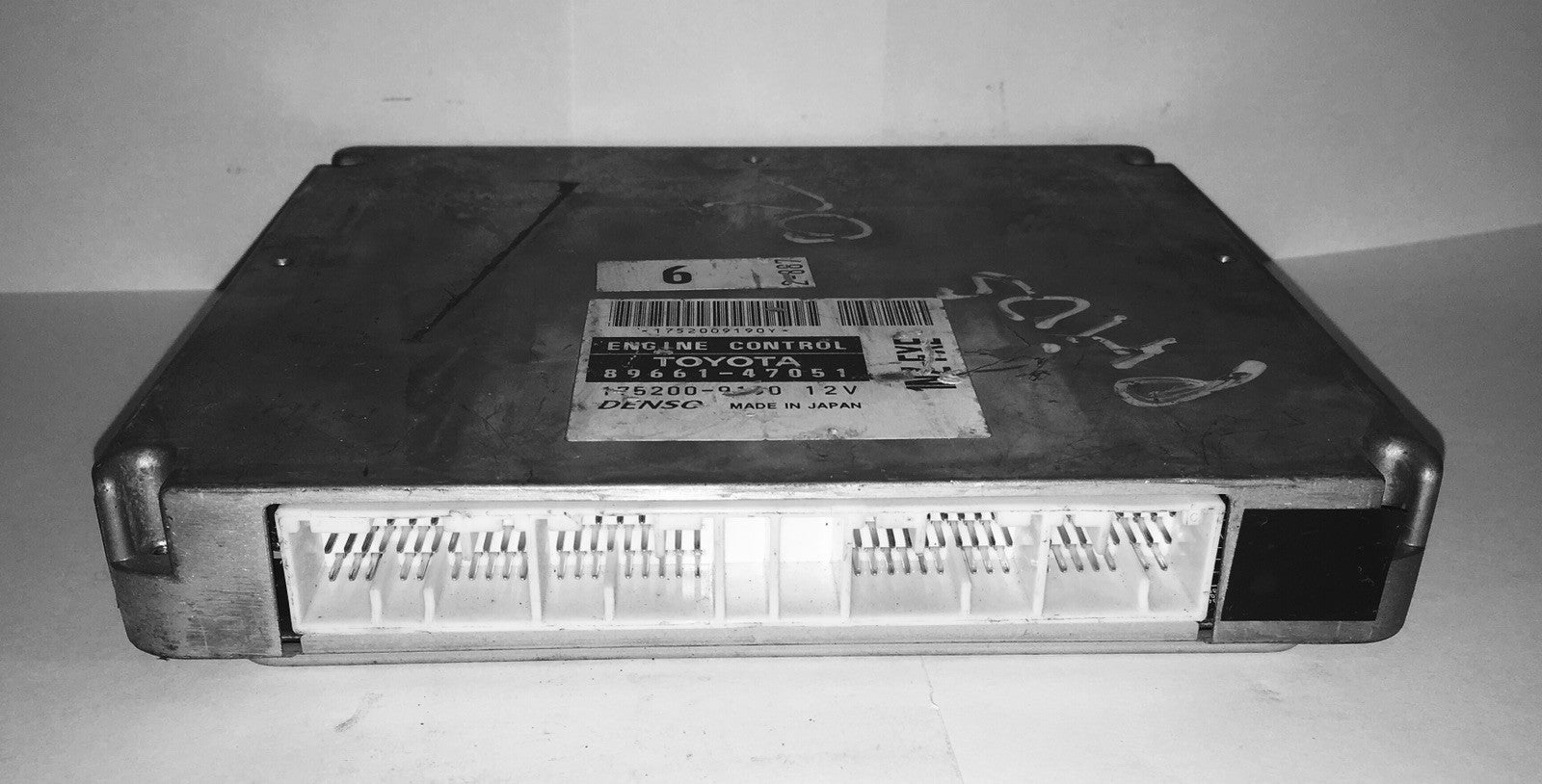 2001-2003 Toyota Prius ECU 89661-47051