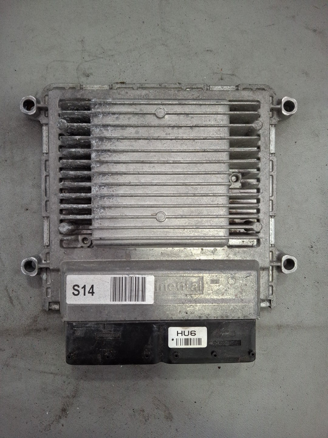 Hyundai Elantra ECU/ECM 39102-2EMB0