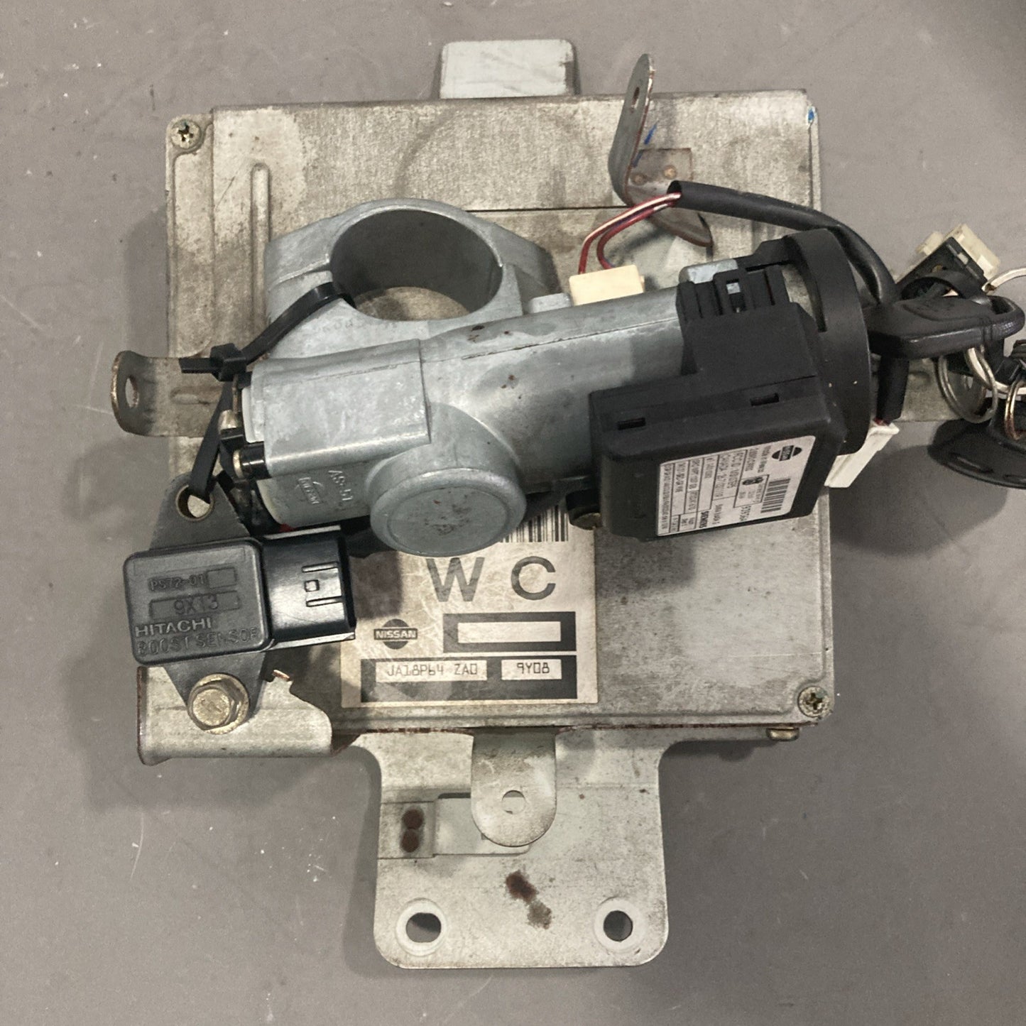 2001 Nissan Altima ECU/Lock Cylinder/Key JA18P64 ZA0