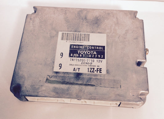 2001-2002 Toyota Corolla ECU 89661-02792