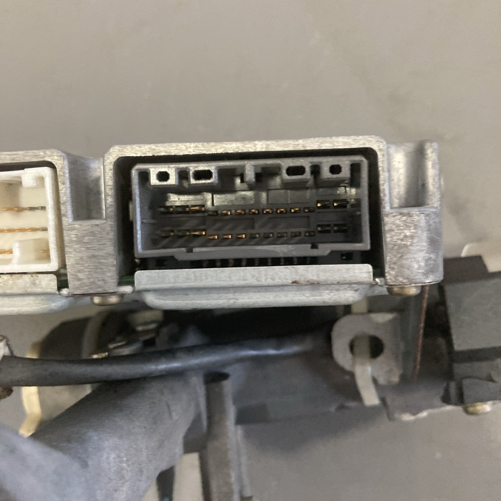 1999 Lexus LS400 ECU/Lock Cylinder/ Key 89661-50501