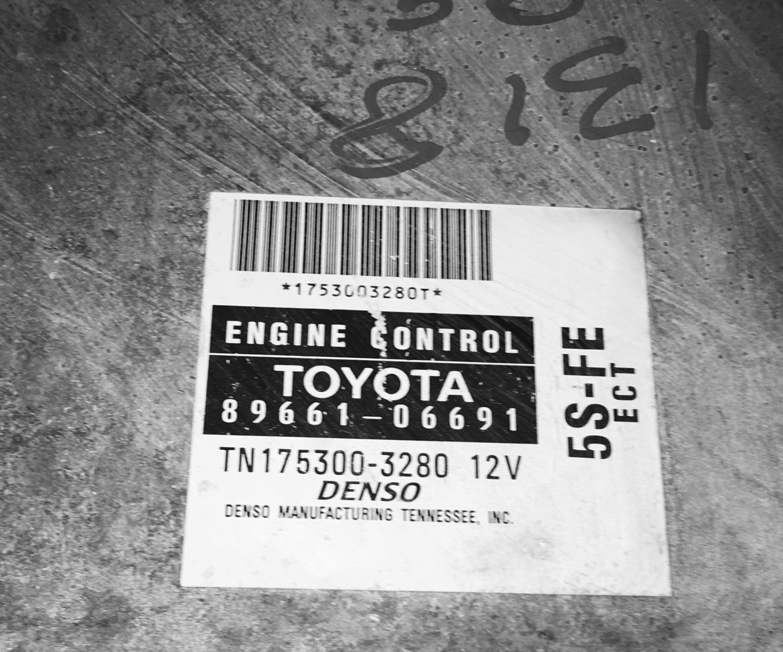 1998 1999 Toyota Camry ECU 89661-06691
