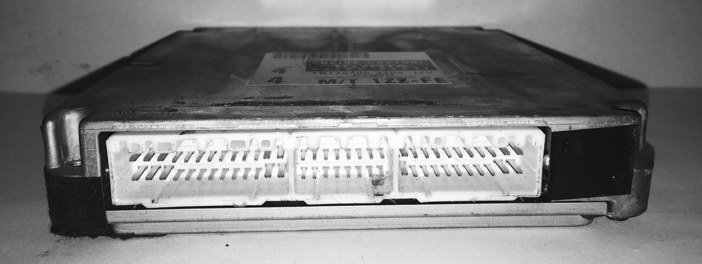 1999 Toyota Corolla ECU 89661-02541