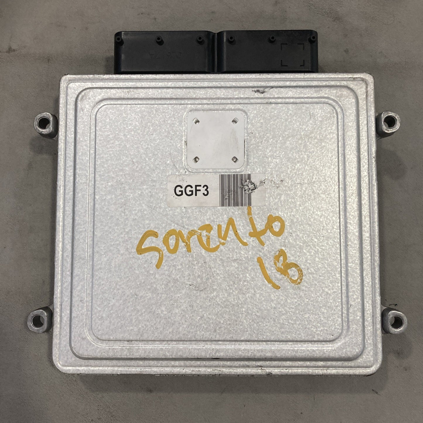 2016-2018 Kia Sorento 2.4L Engine Computer Module 39130-2GGF3