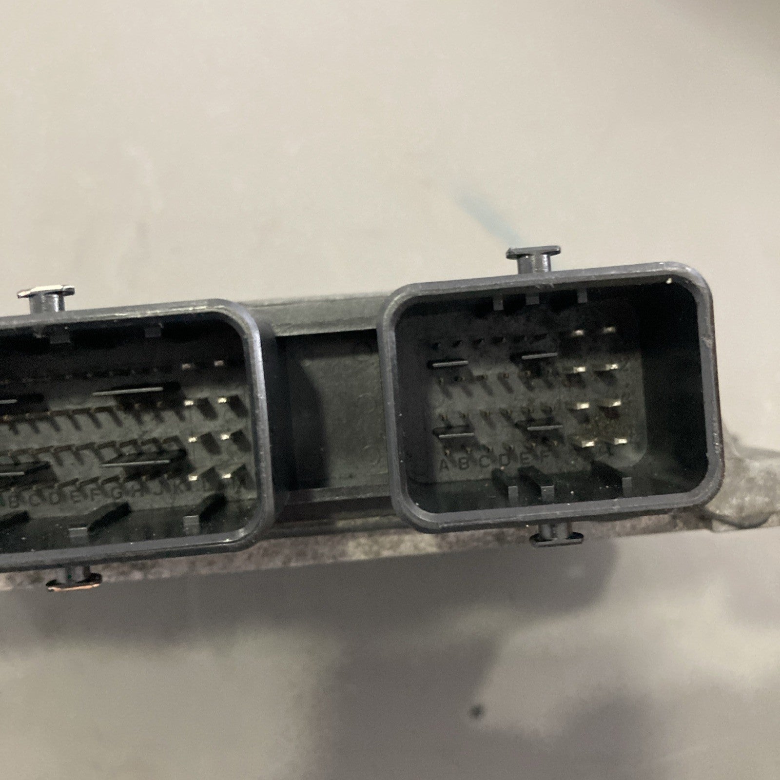 2010-2011 Nissan Versa 1.8L ECU/ECM MEC901-261 A1