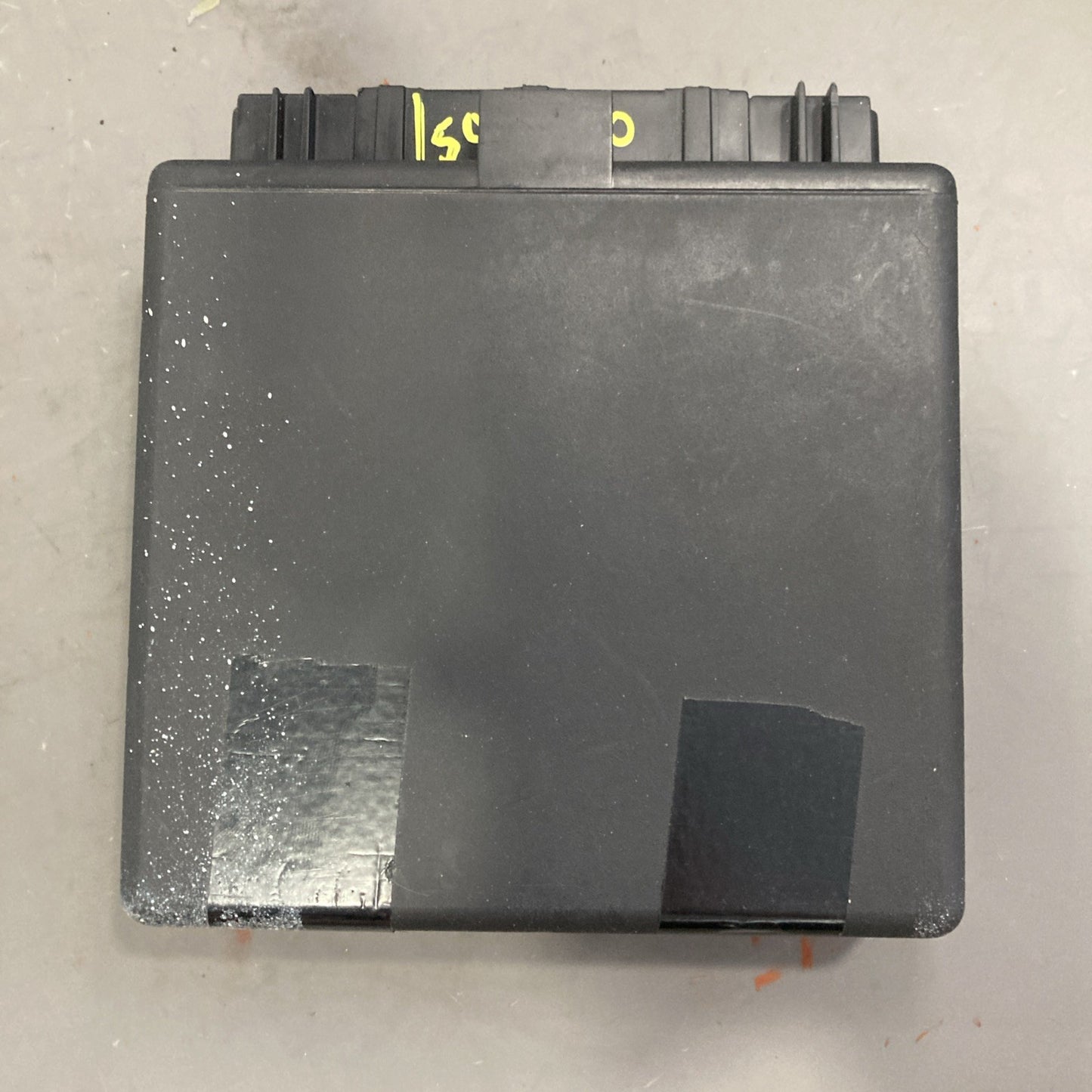 2000-2001 Oldsmobile Intrigue Body Control Module 09389401