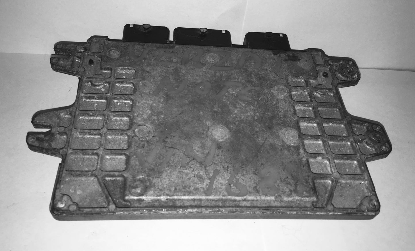 2014-2016 Nissan Versa ECU BEM336-300 A1 NEC001-839