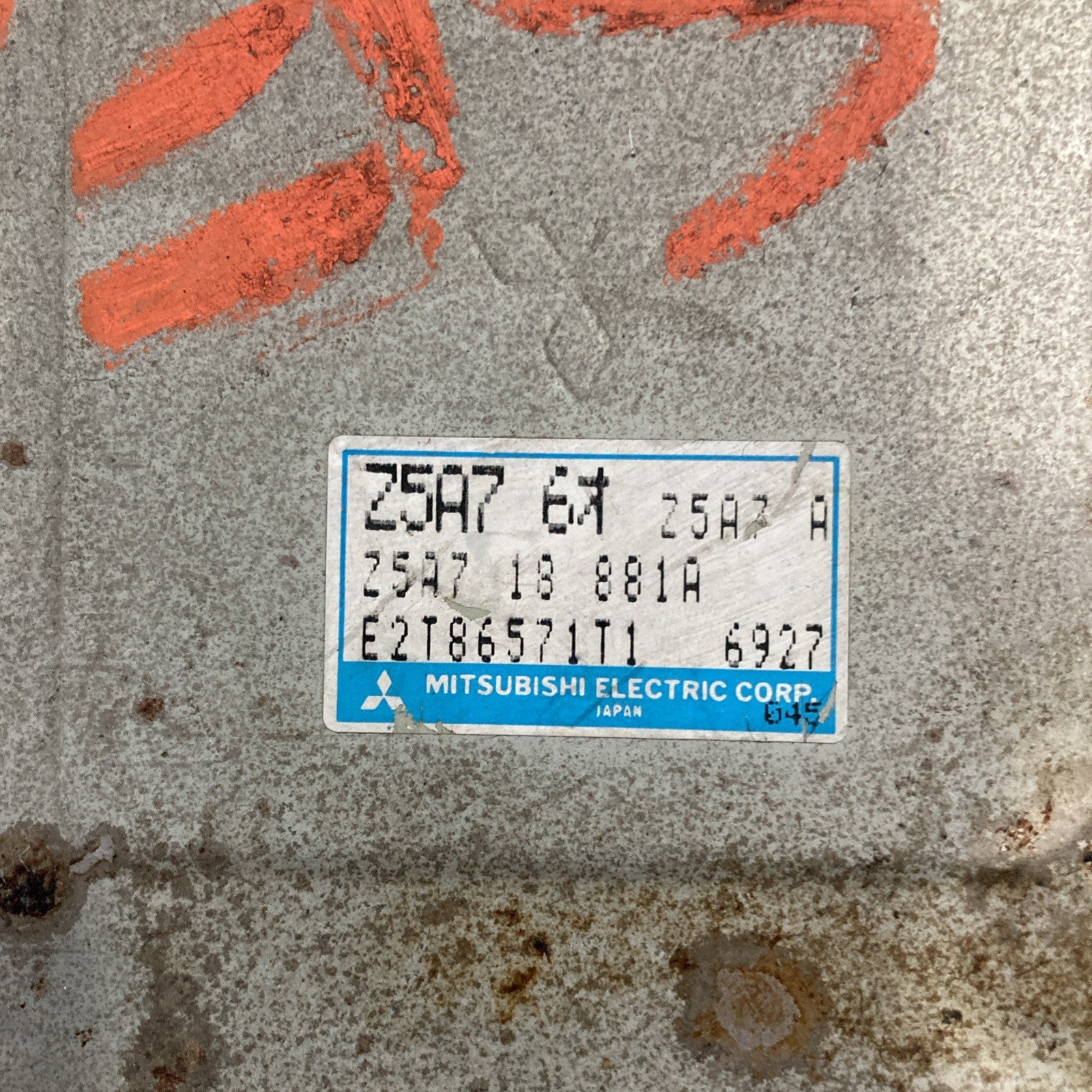 1997-1998 Mazda Protege ECU/ECM Z5A7 18 881A