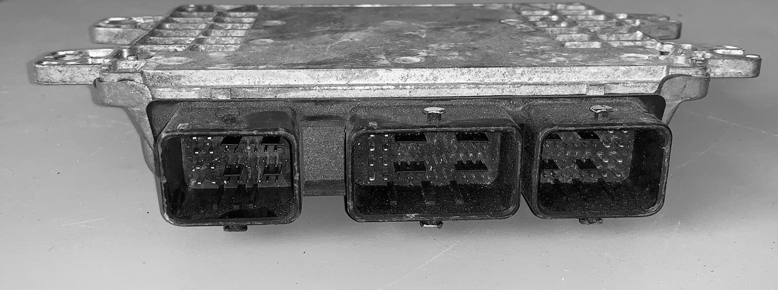 2009 Nisan Versa ECU MEC900-560 B1