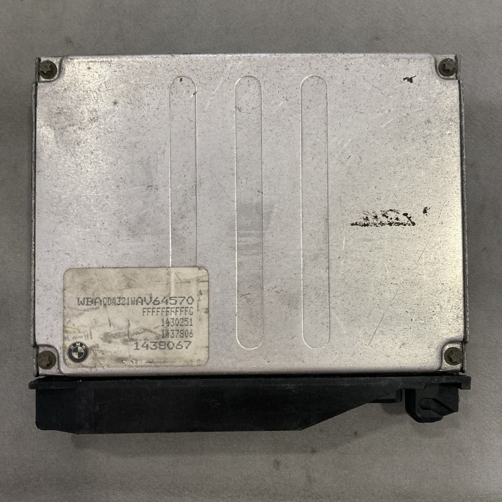 1998-1999 BMW 328i ECU/ECM 1438067