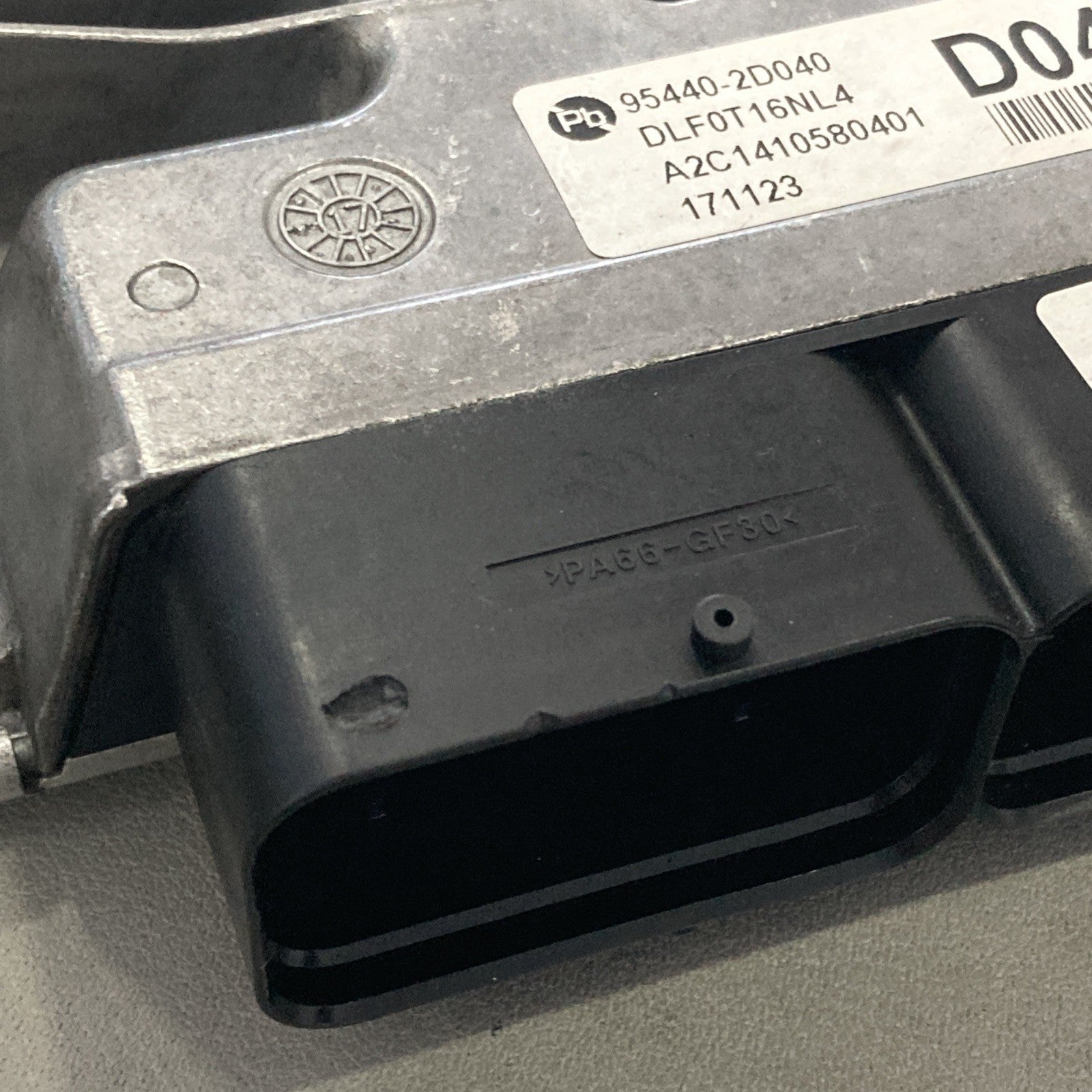 2018-2019 Hyundai Sonata Engine Control Module 95440-2D040 (B)