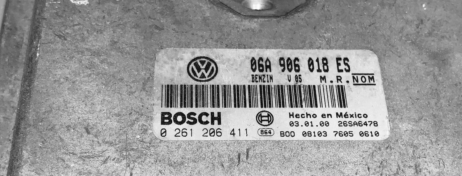 2000 2001 Volkswagen Jetta ECU 06A 906 018 ES
