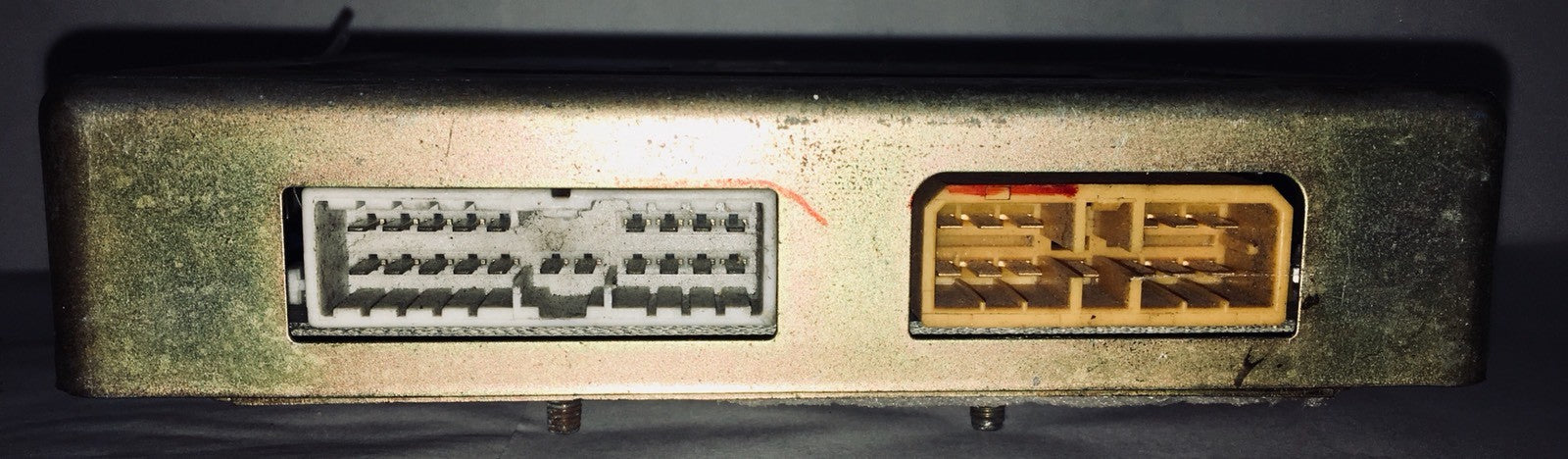 1989 1990 Mitsubishi Galant TCU MD731302