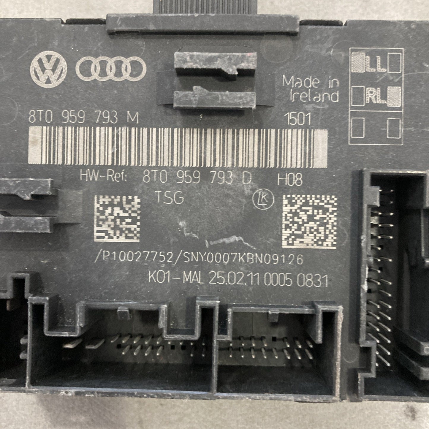 2009-2017 Audi Q5 Door Control Module 8T0 959 793 M