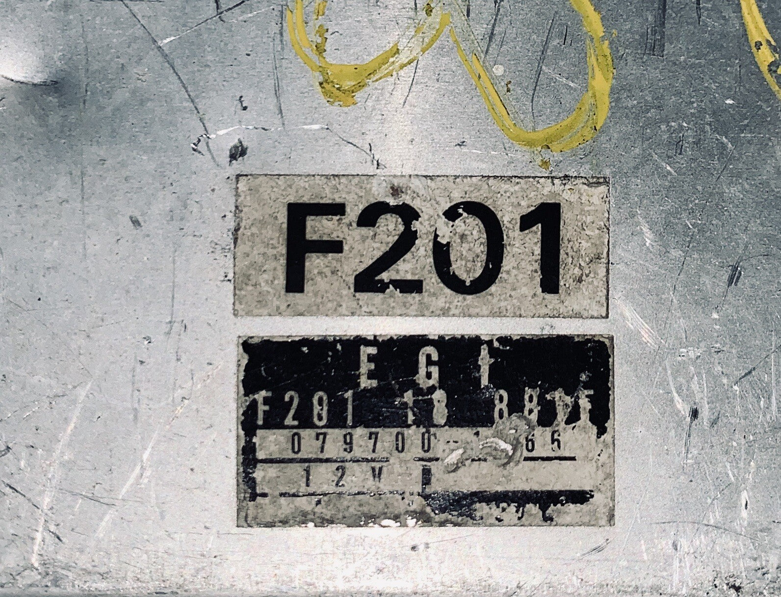 1988 Mazda ECU F201 18 881F 
