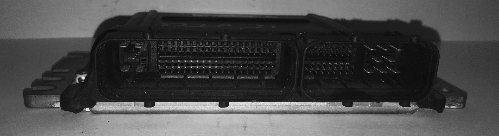 2004 Nissan ECU MEC33-350 C2