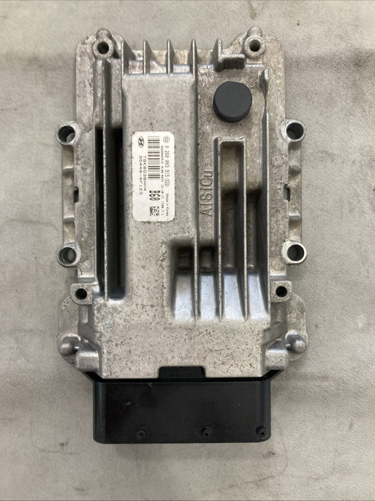 2015 Hyundai Genesis Transmission Control Module 0 260 003 915