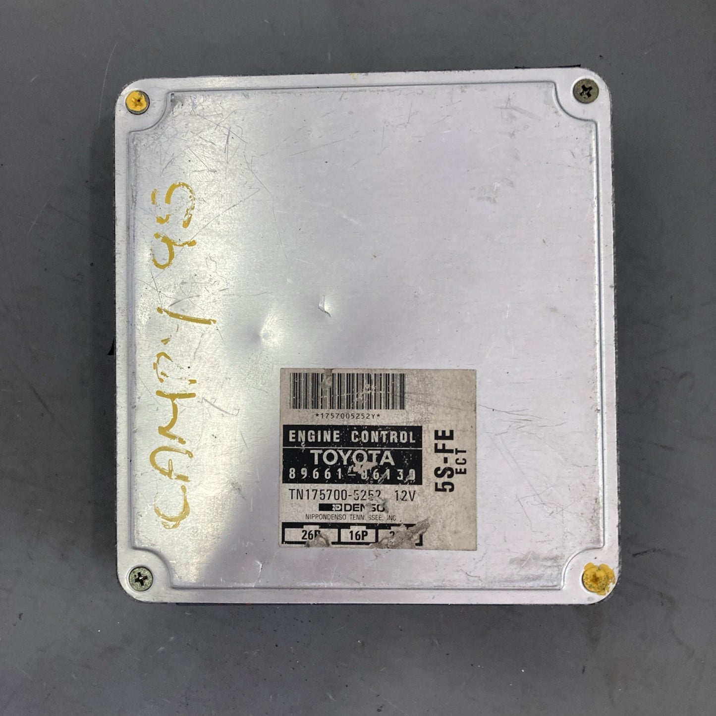 1994-1995 Toyota Camry ECU/ECM 89661-06130