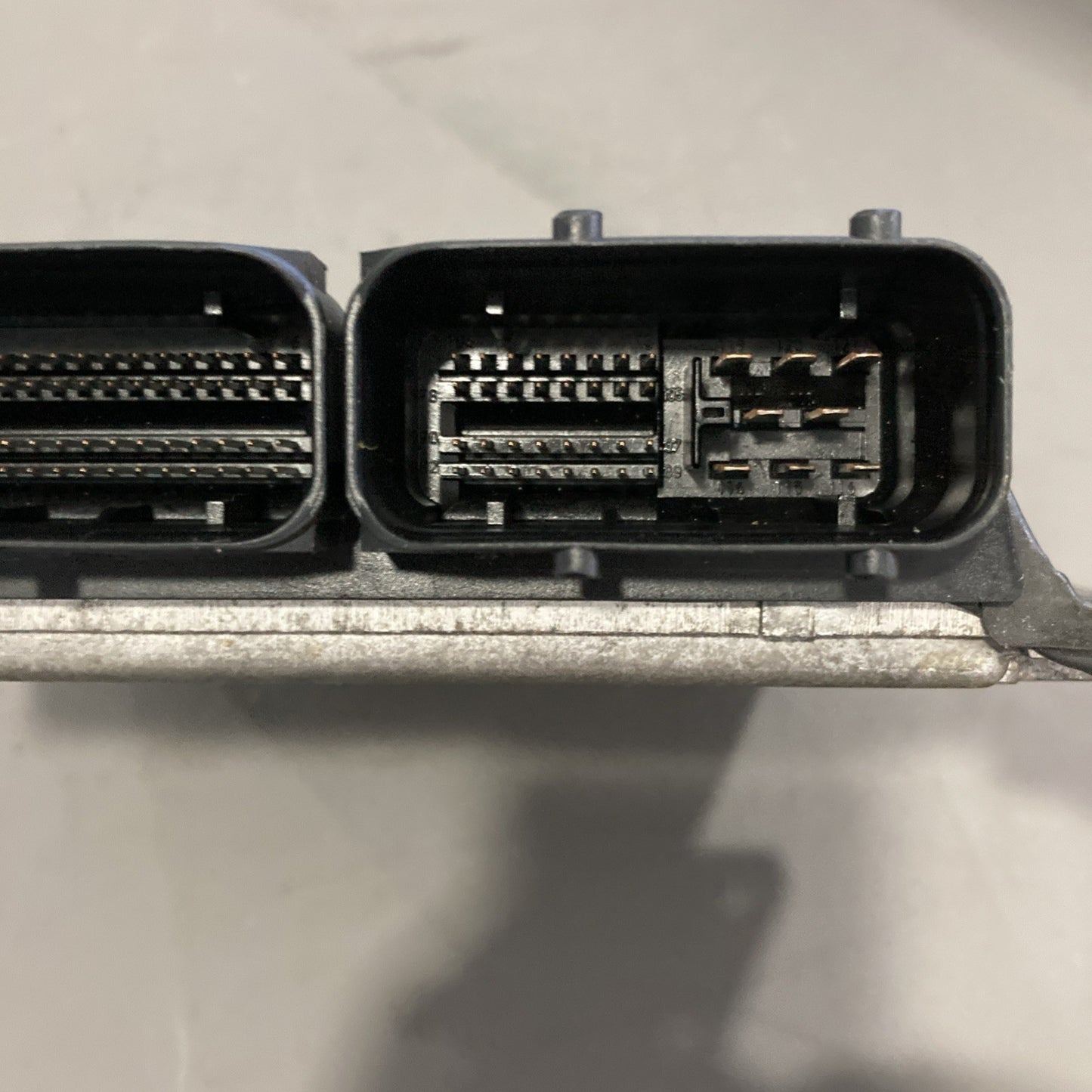 2005 Nissan Titan ECU/ECM MEC83-630 B1