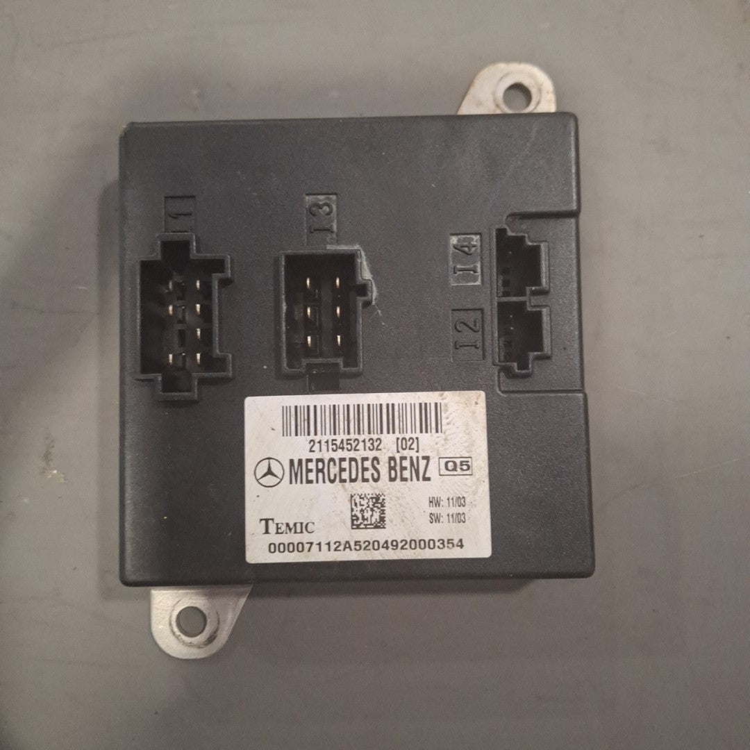 2001-2003 Mercedes W211 E350 E500 CLS500 Body Control Module Unit 2115452132