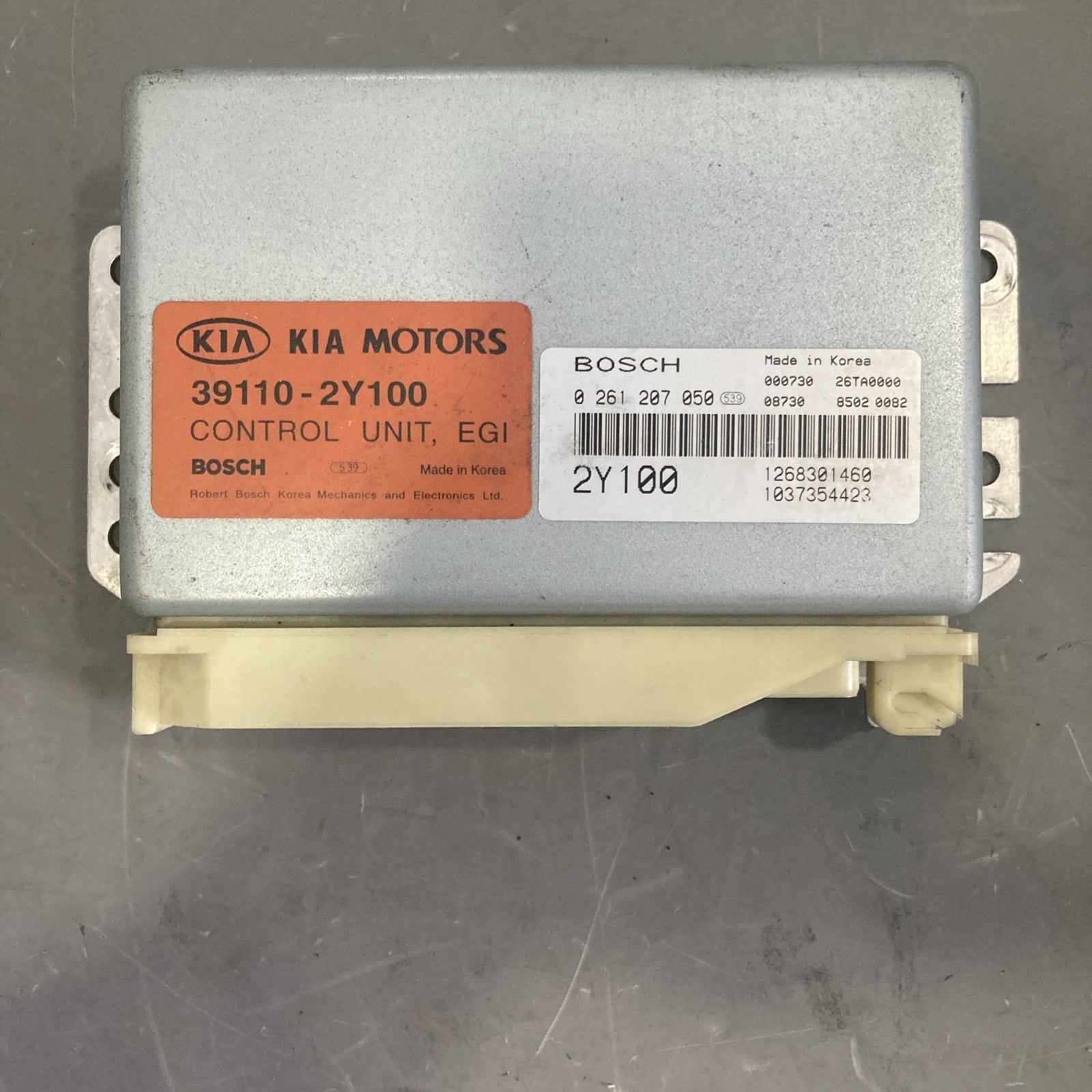 2001 Kia Sephia ECU/ECM 39110-2Y100