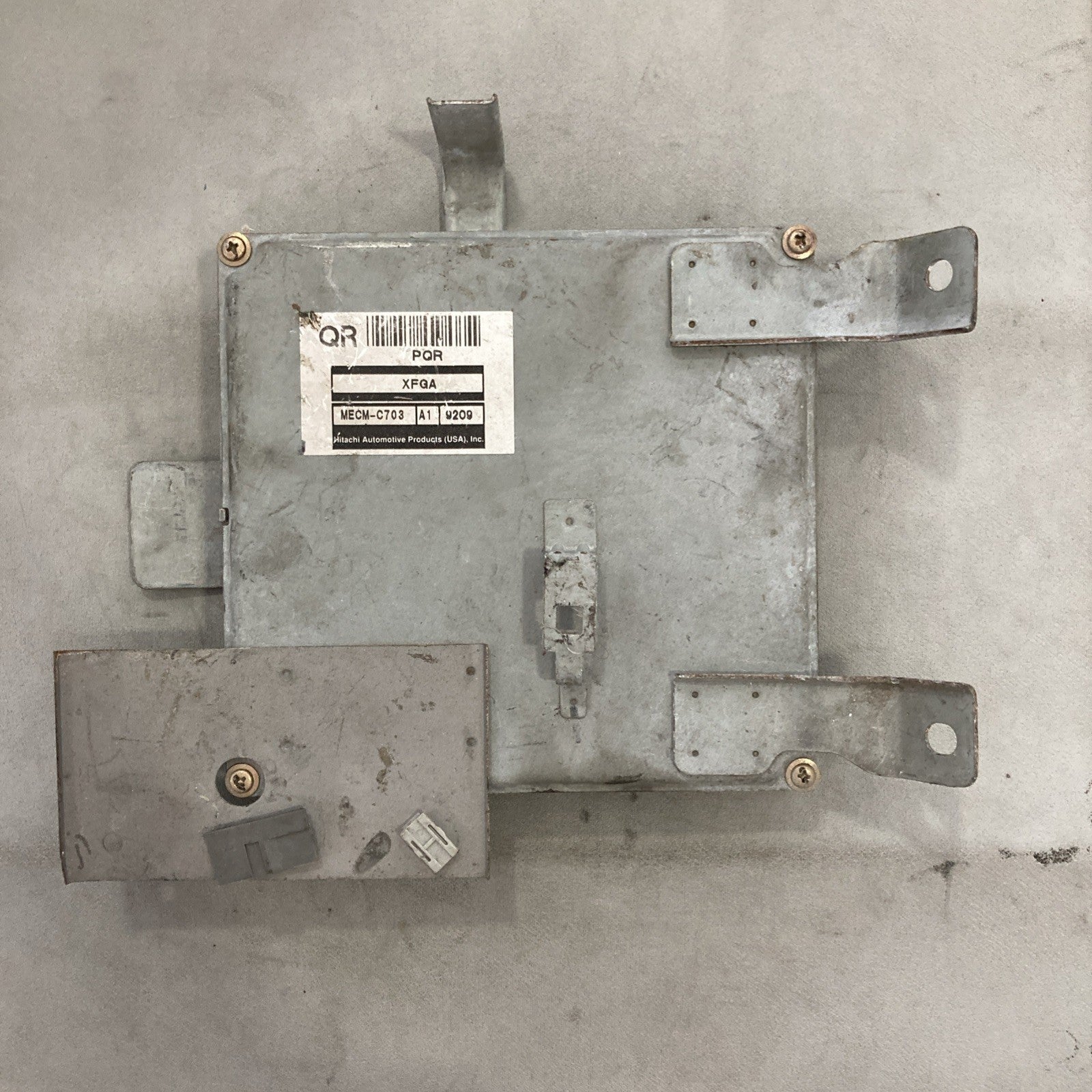 1999 Nissan Quest ECU/ECM MECM-C703 A1 9209