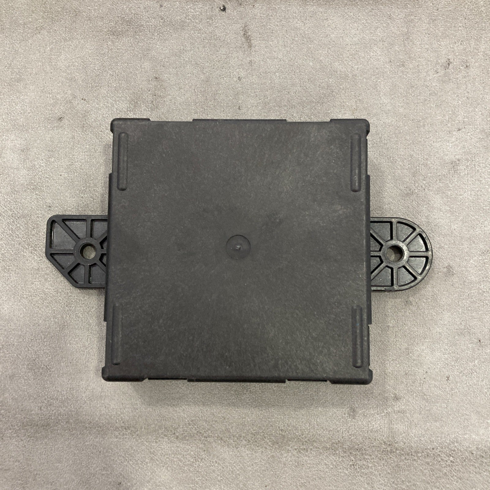 2019-2021 Ram 2500 Door Control Module 68374088AG