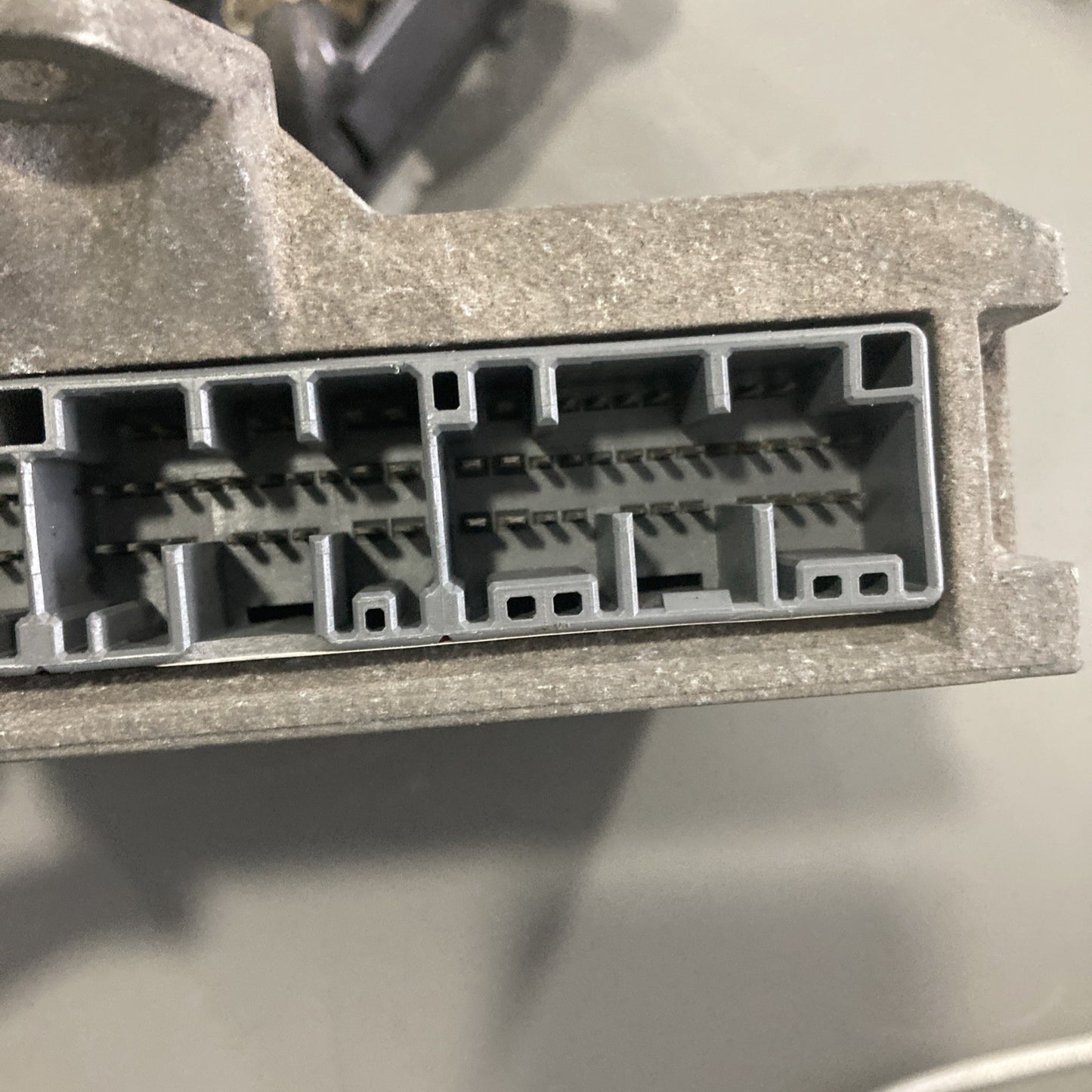 1998-1999 Honda Accord 2.3L ECU/ Lock Cylinder 37820-PAA-L61