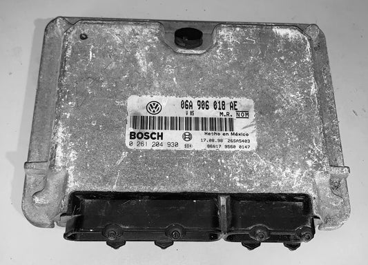 1999 VW Beetle ECU 06A 906 018 AE