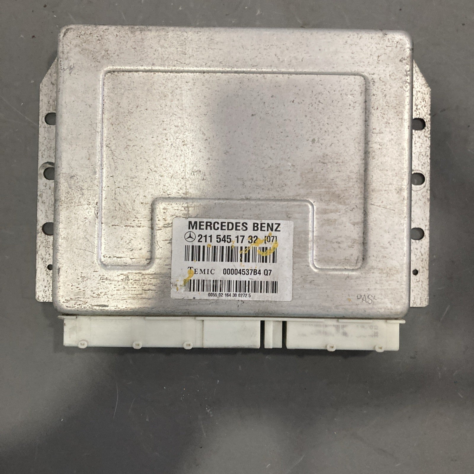 2003-2006 Mercedes-Benz E500 Suspension Control Module 211 545 17 32