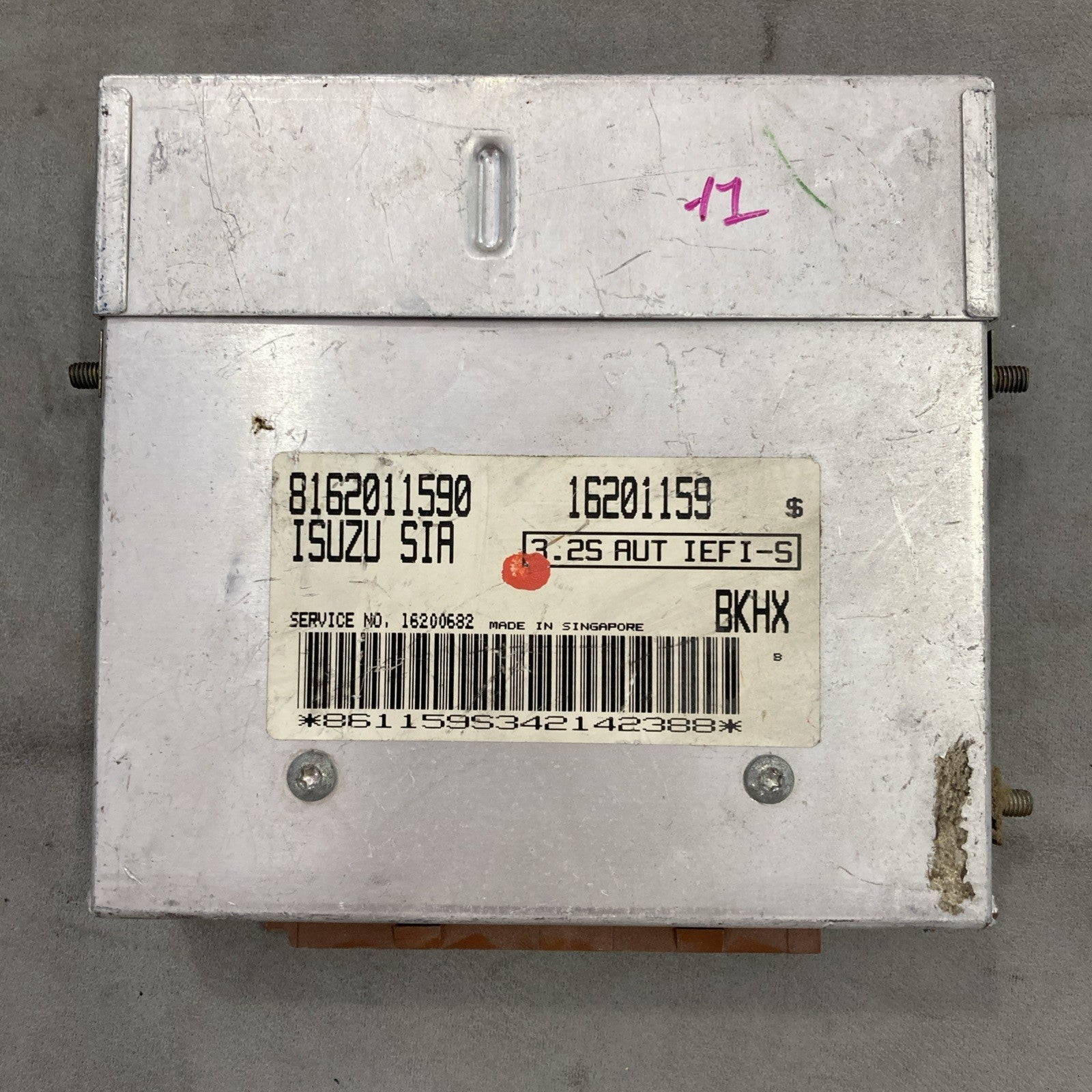 1994-1995 Isuzu Rodeo ECU/ECM 8162011590