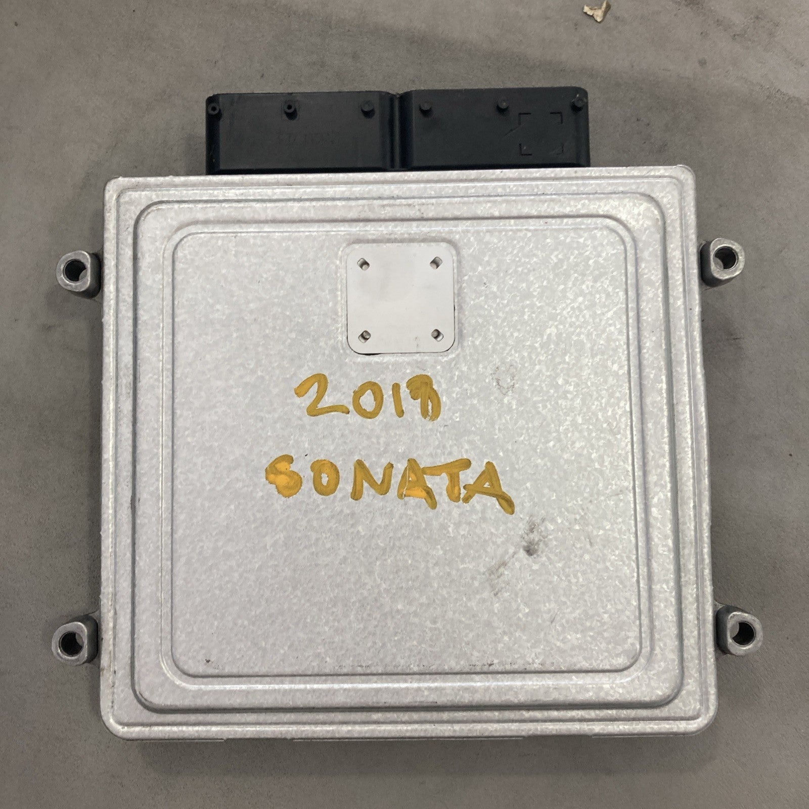 2018 2019 Hyundai Sonata 2.4L Engine Control Module 39102-2GGJ0