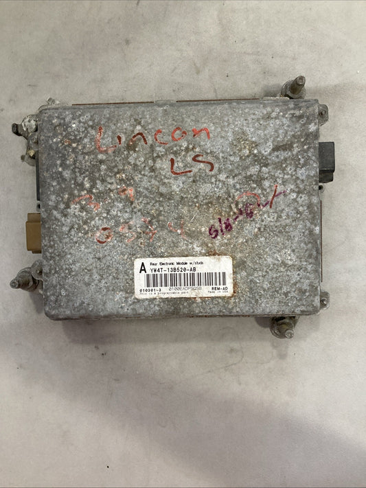 2000-2002 Lincoln LS Rear Electron Module YW4T-13B520-AB