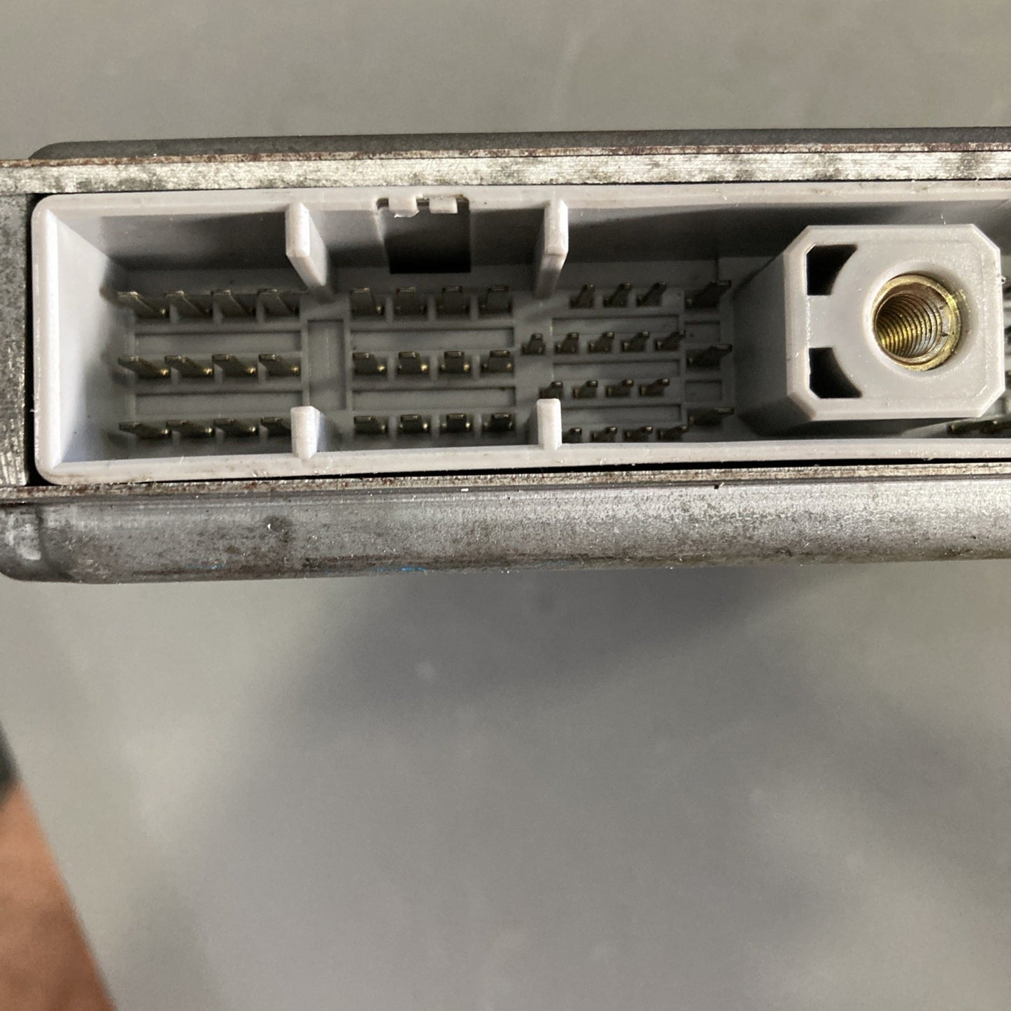2000 Nissan Frontier 3.3L ECU/ECM MECM-W706