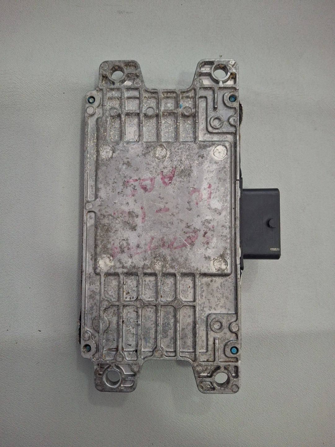 2011-2012 NISSAN ROGUE TCM 31036-1VX2A ETC61-205N