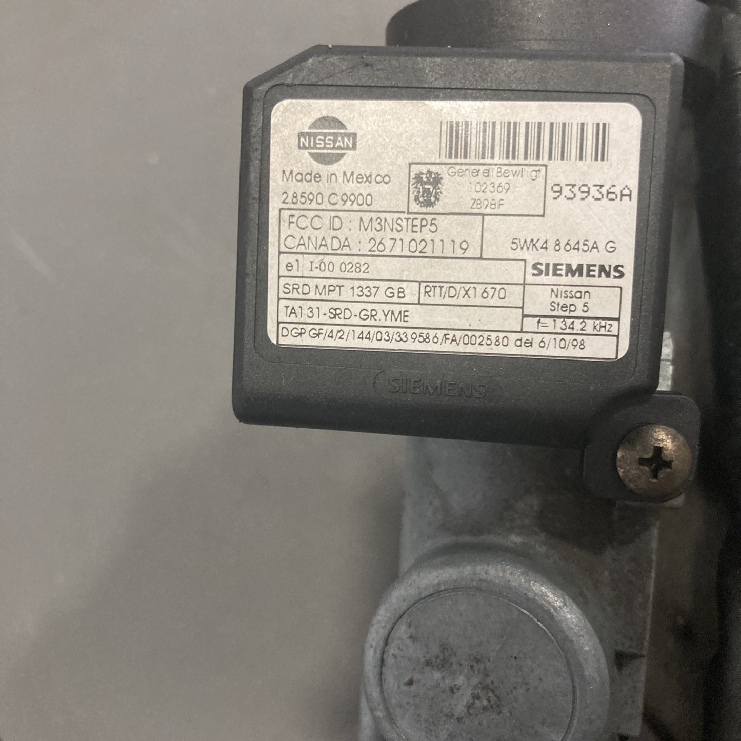2001 Nissan Altima ECU/Lock Cylinder/Key JA18P64 ZA0
