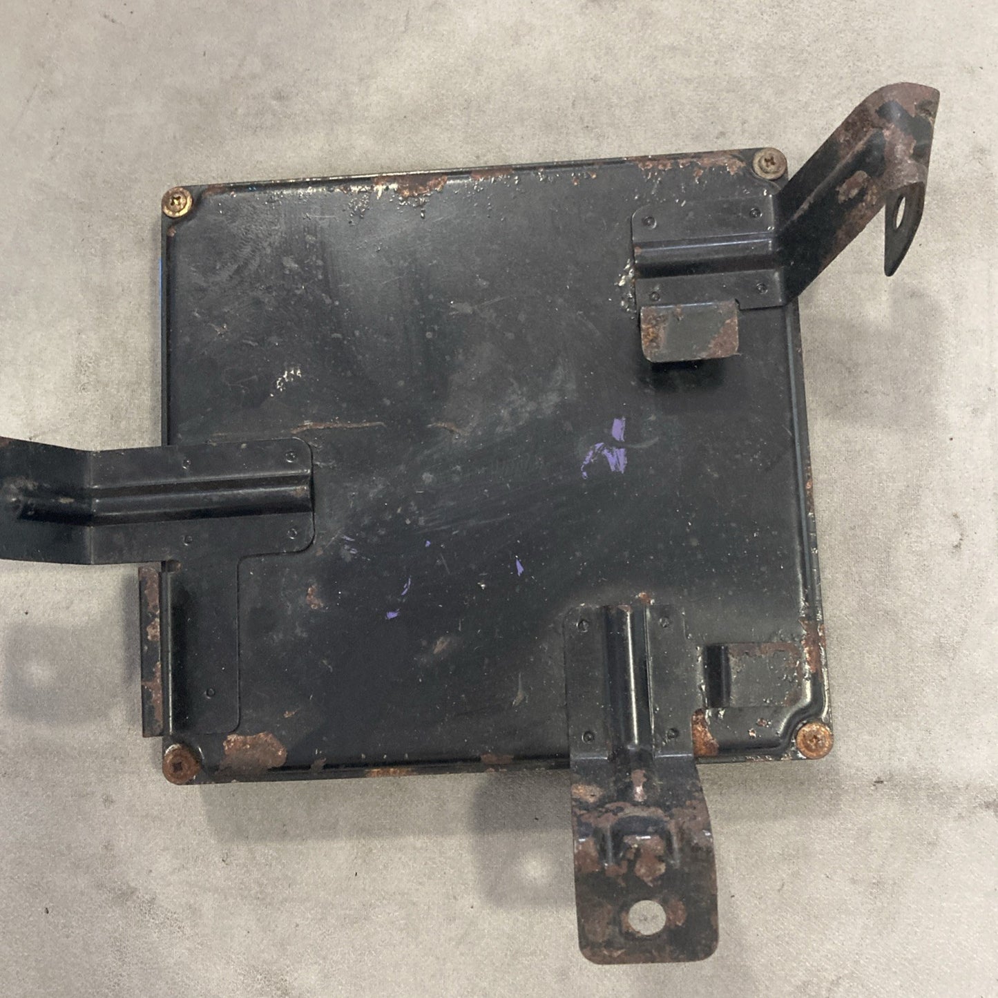 1992-1993 Nissan Pickup ECU/ECM MECM-T122