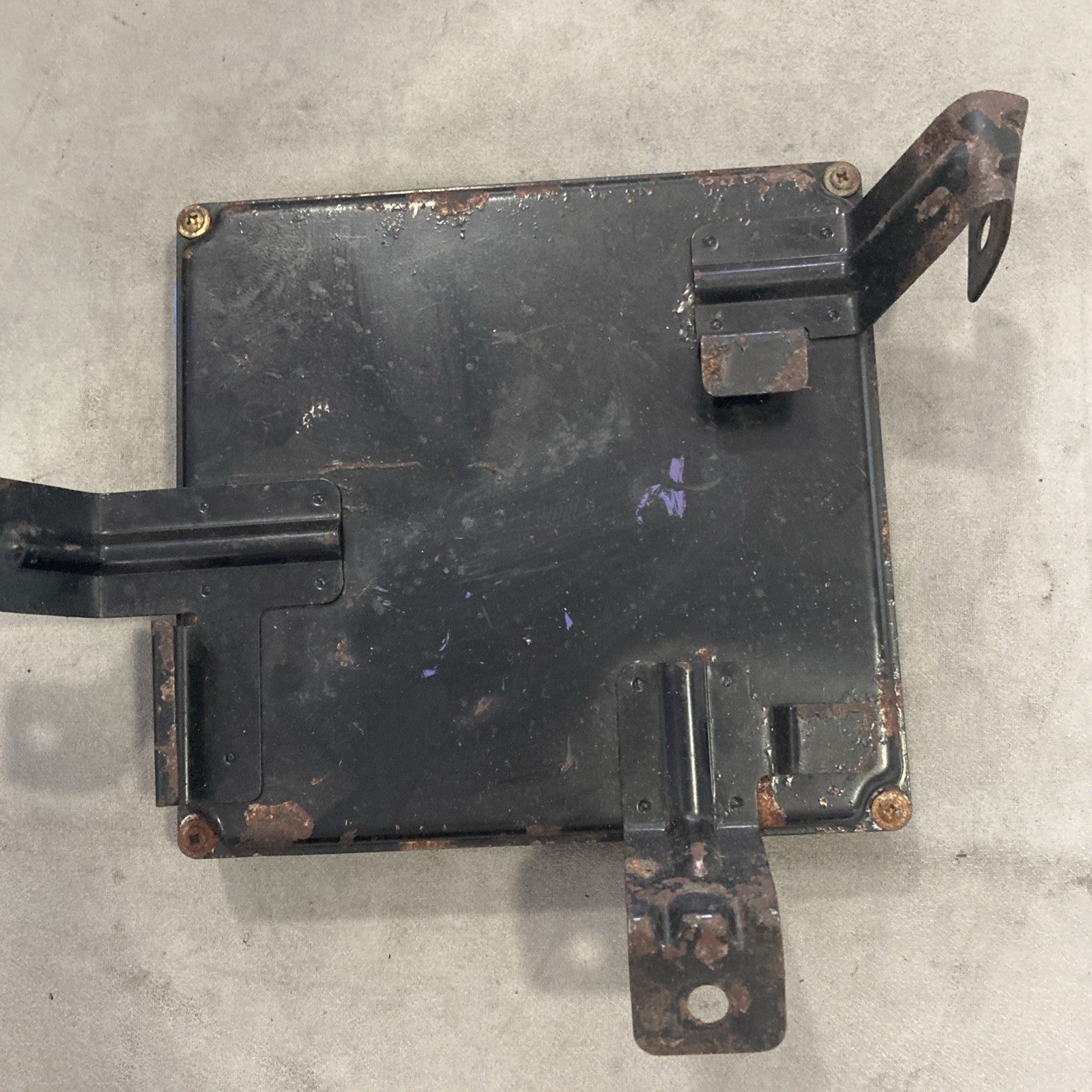 1992-1993 Nissan Pickup ECU/ECM MECM-T122